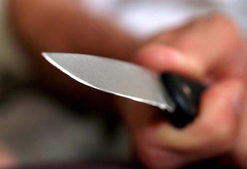В Баку 19-летний парень устроил поножовщину