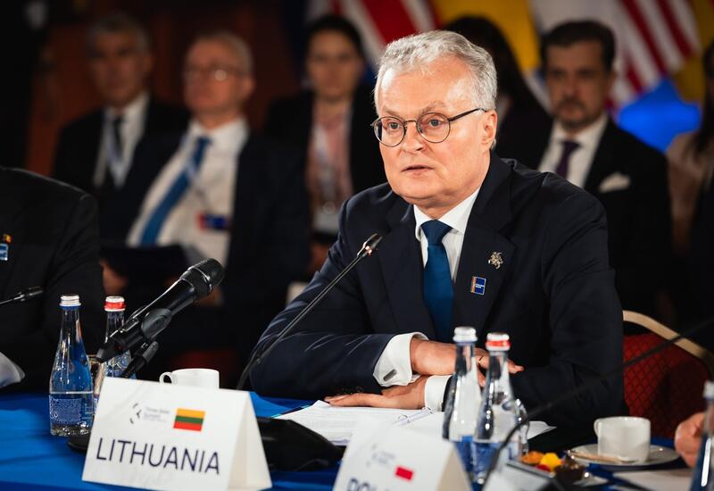 Гитанас Науседа поздравил Президента Ильхама Алиева