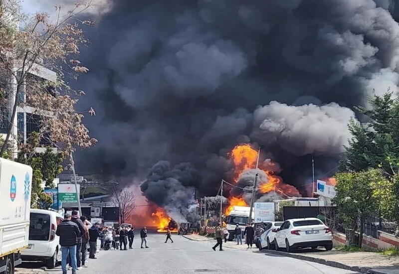 Сильный пожар в Стамбуле